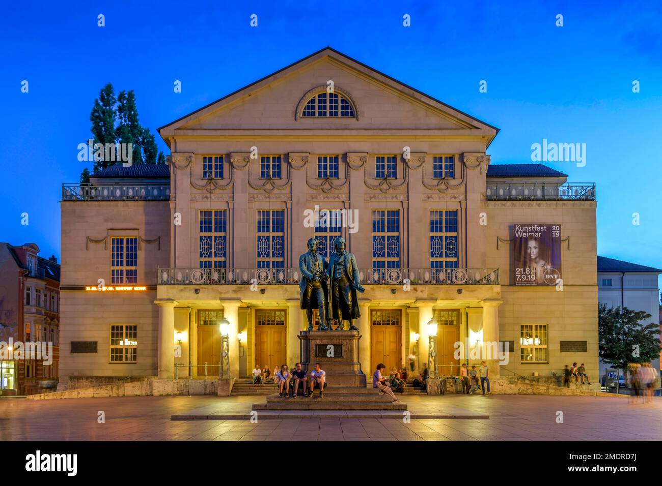 Goethe-Schiller-Denkmal, Deutsches Nationaltheater, Theaterplatz, Weimar, Thüringen, Deutschland Stockfoto