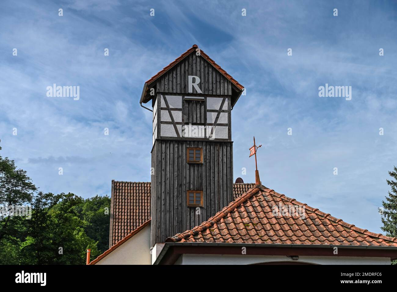 Beginn des Wanderwegs Rennsteig, Feuerwache in Hoerschel, Thüringen, Deutschland Stockfoto