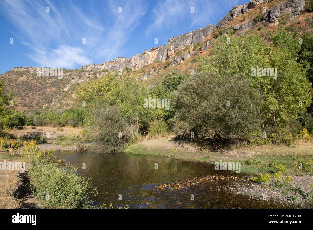 Lozoya River am Panton de la Oliva Reservoir, Patones, Madrid, Spanien Stockfoto