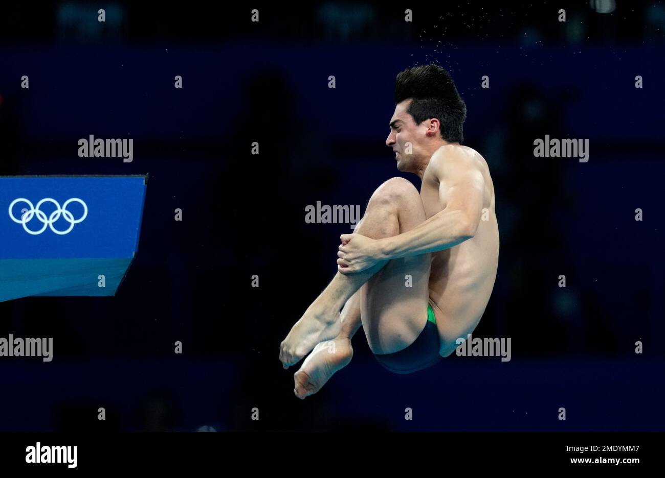 Andres Isaac Villarreal Tudon of Mexico competes in men's diving 10m platform preliminary at the Tokyo Aquatics Centre at the 2020 Summer Olympics, Friday, Aug. 6, 2021, in Tokyo, Japan. (AP Photo/Dmitri Lovetsky) Stockfoto