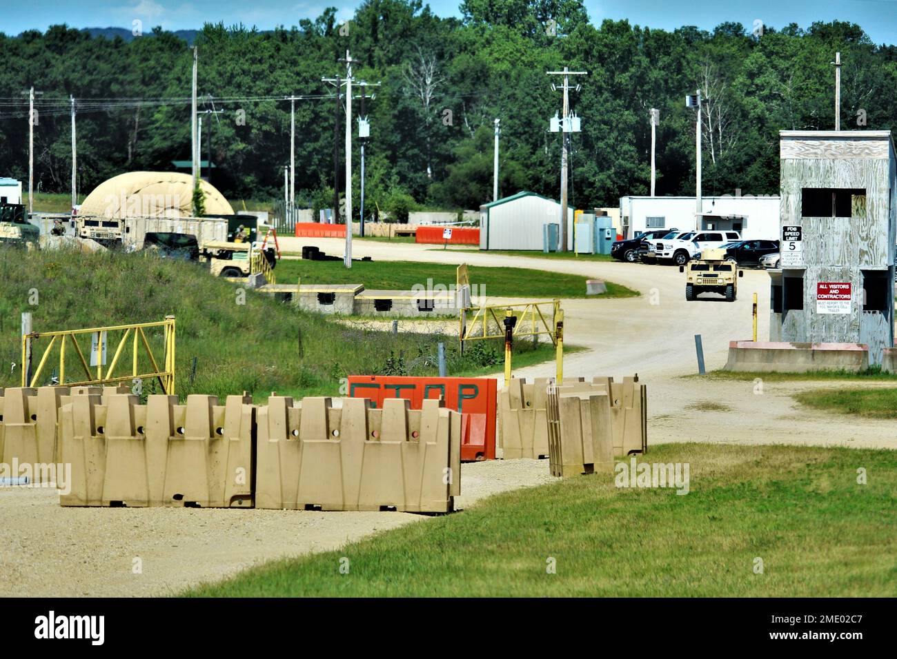 Die Schulungsmaßnahmen für die Warrior-Übung der 78. Training Division 78-22-02 in Fort McCoy, Wisconsin, werden am 26. Juli 2022 gezeigt. Im Juli 2022 trainierten Tausende von Soldaten der Armee, der Marine, der Luftwaffe und des Marine Corps in Fort McCoy – viele davon zur Unterstützung der Übung. Stockfoto