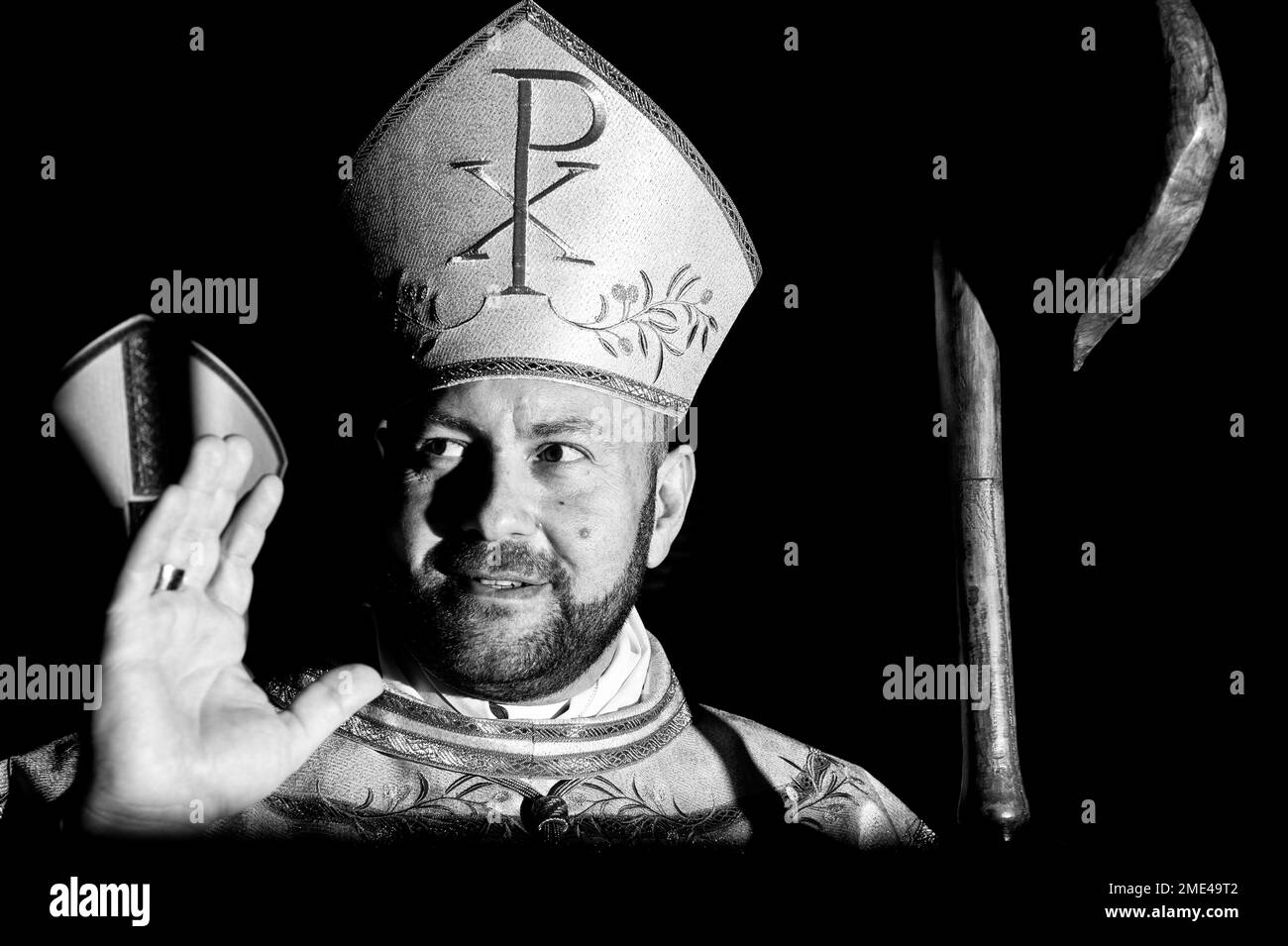 Rieti, Italien. 21. Januar 2023. Der neue Bischof von Rieti, Don Vito Piccinonna in Rieti am 21. Januar 2023 während seiner Amtszeit als Bischof. Piccinonna apulianischer Herkunft ist der jüngste Bischof Italiens. (Foto von Riccardo Fabi/Pacific Press) Kredit: Pacific Press Media Production Corp./Alamy Live News Stockfoto
