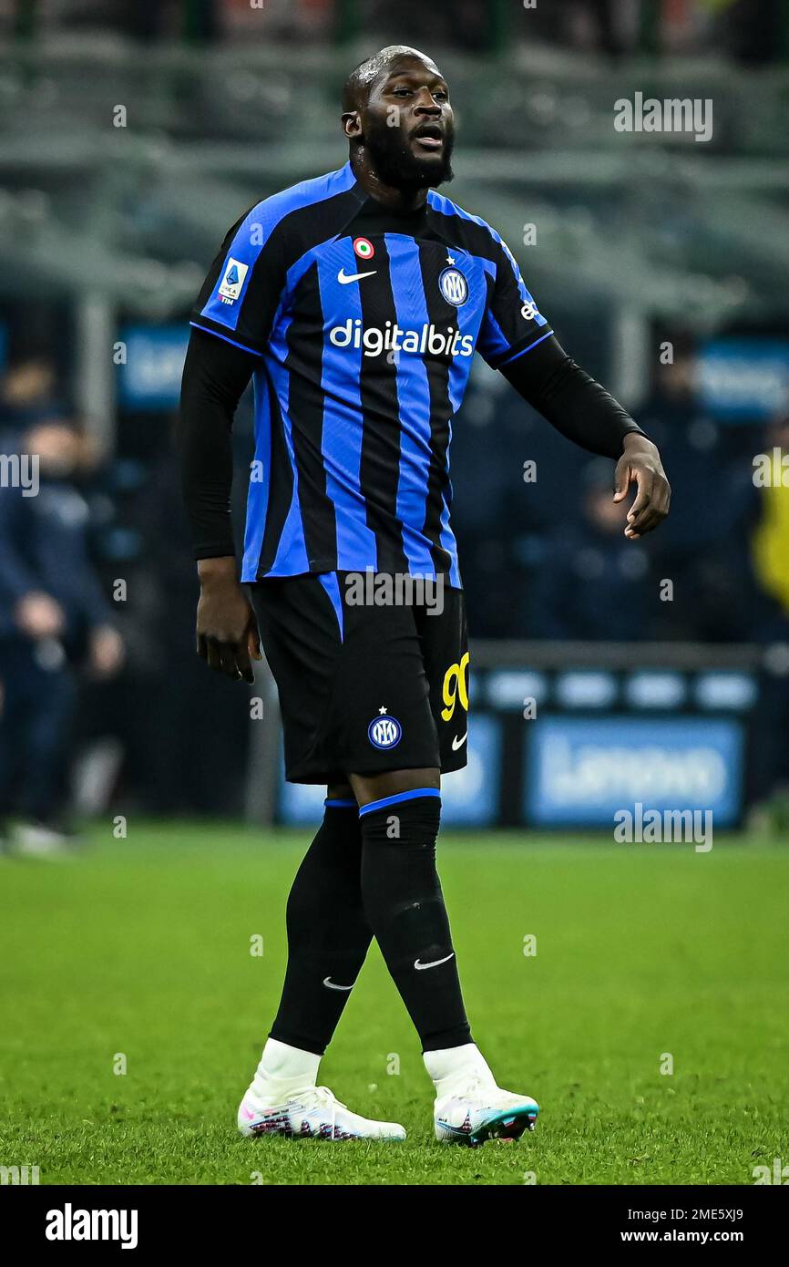 Mailand, Italien. 23. Januar 2023. Romelu Lukaku vom FC Internazionale schaut während des Fußballspiels FC Internazionale gegen Empoli in Mailand, Italien, in der italienischen Serie A am 23. Januar 2023 Guthaben: Piero Cruciatti/Alamy Live News Stockfoto