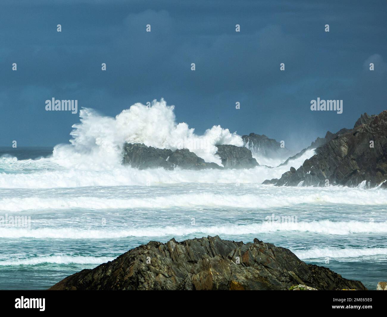 Ein starker Sturm an der Atlantikküste, Valdovino, Eine Coruna, Spanien Stockfoto