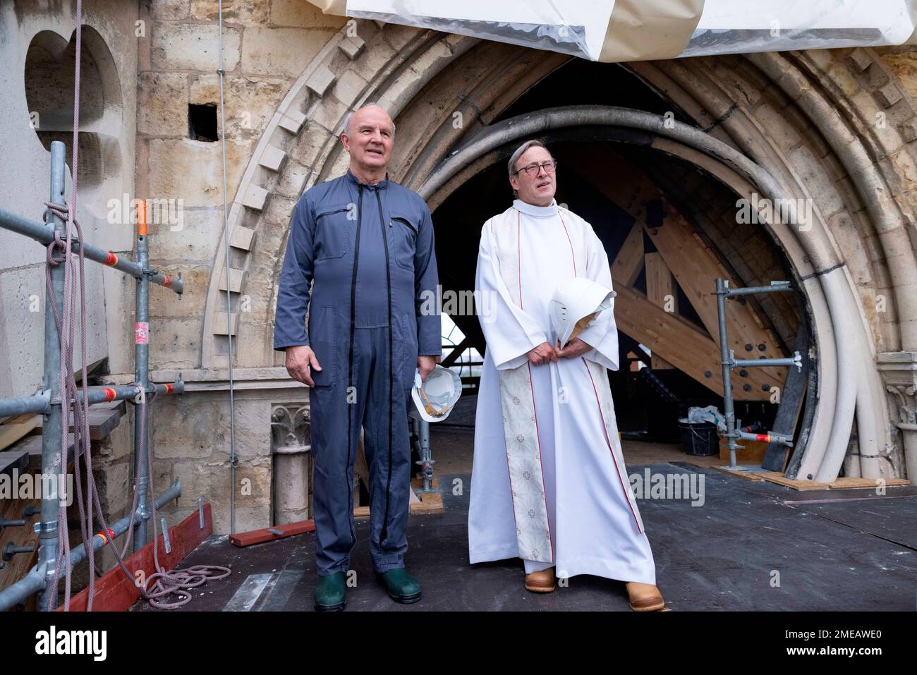 Jean-Louis Georgelin, left, a general leading the restoration efforts ...
