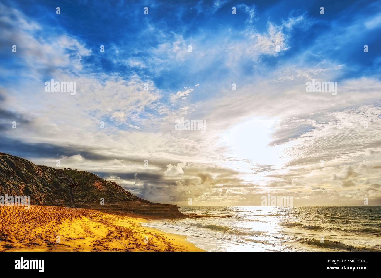 Sonnenaufgang über Winkipop von Bells Beach, Torquay, Great Ocean Road, Victoria, Australien Stockfoto