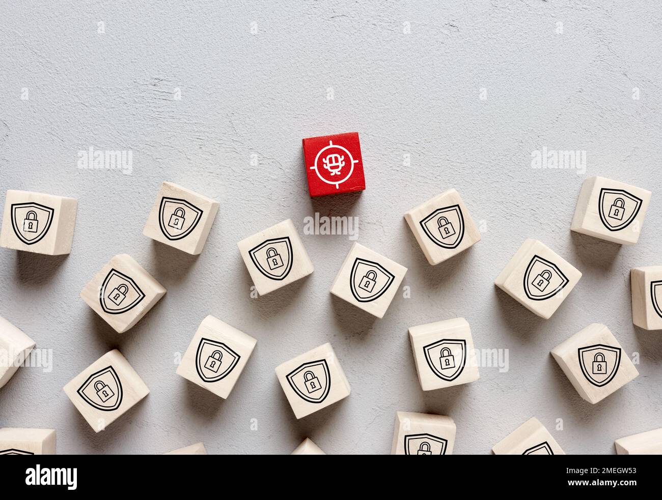 Virenschutz für Computer. Firewall-Abschirmung und Cybersicherheit. Datensicherheit, Netzwerksicherheit und Schutz vor Cyberkriminalität. Computervirus und Firewall sh Stockfoto