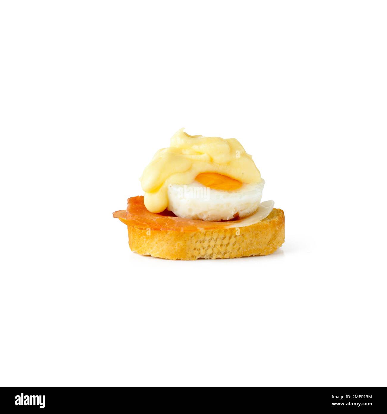 Eier benedict auf weißem hintergrund Ausgeschnittene Stockfotos und ...