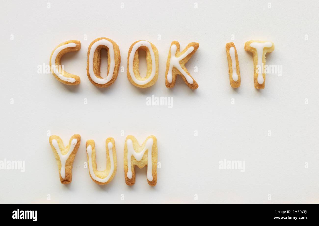 Schreiben geformte Gebäck oder Alphabet Kekse Stockfoto