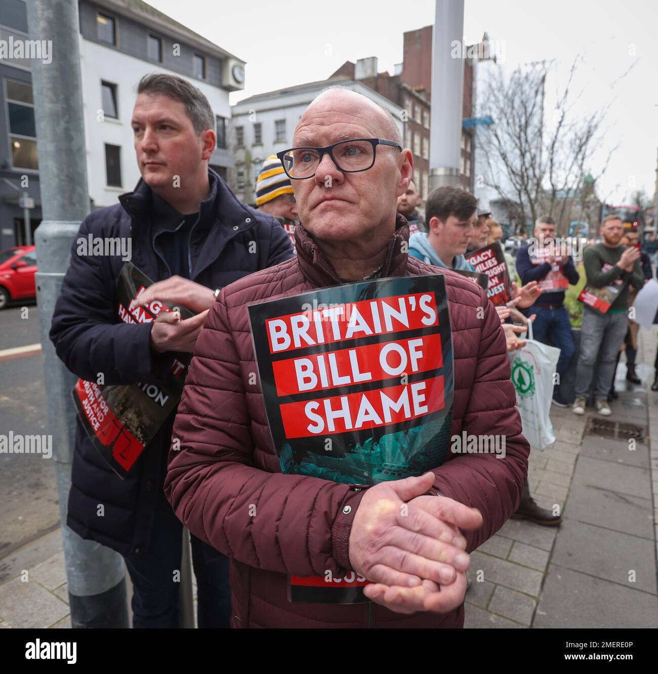 Die der Sinn Fein Paul Maskey (rechts) und John Finucane