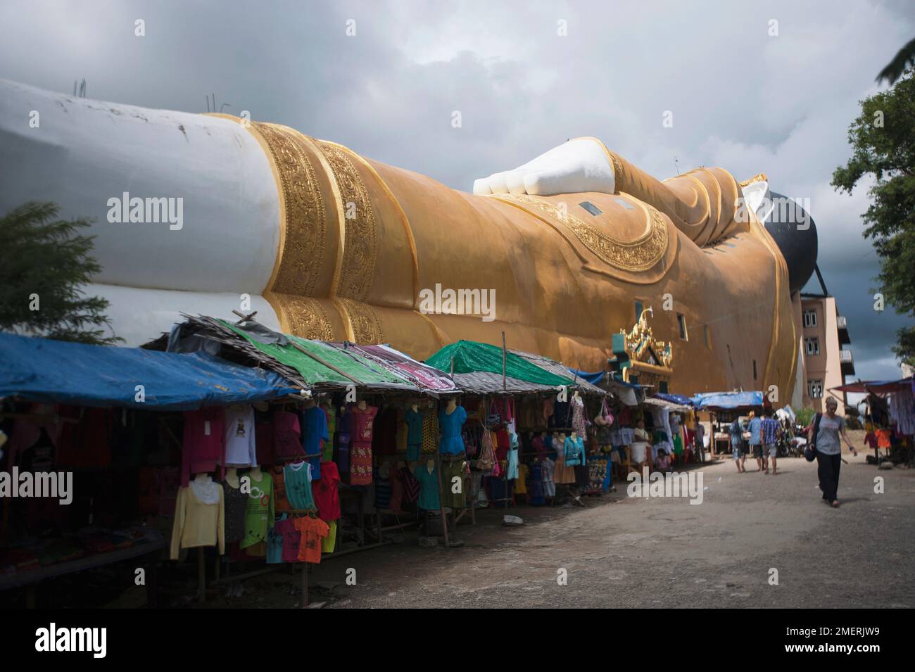 Myanmar, Sagaing, Monywa, Bodhi Tataung, zurückgelehnter Buddha Stockfoto