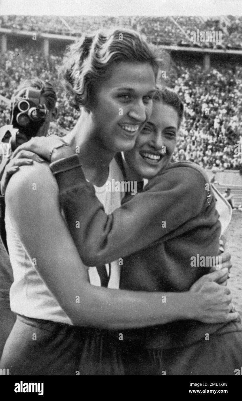 Helen Stephens und Alice Arden aus den USA, 4 x 100 m Staffelrennen Stockfoto