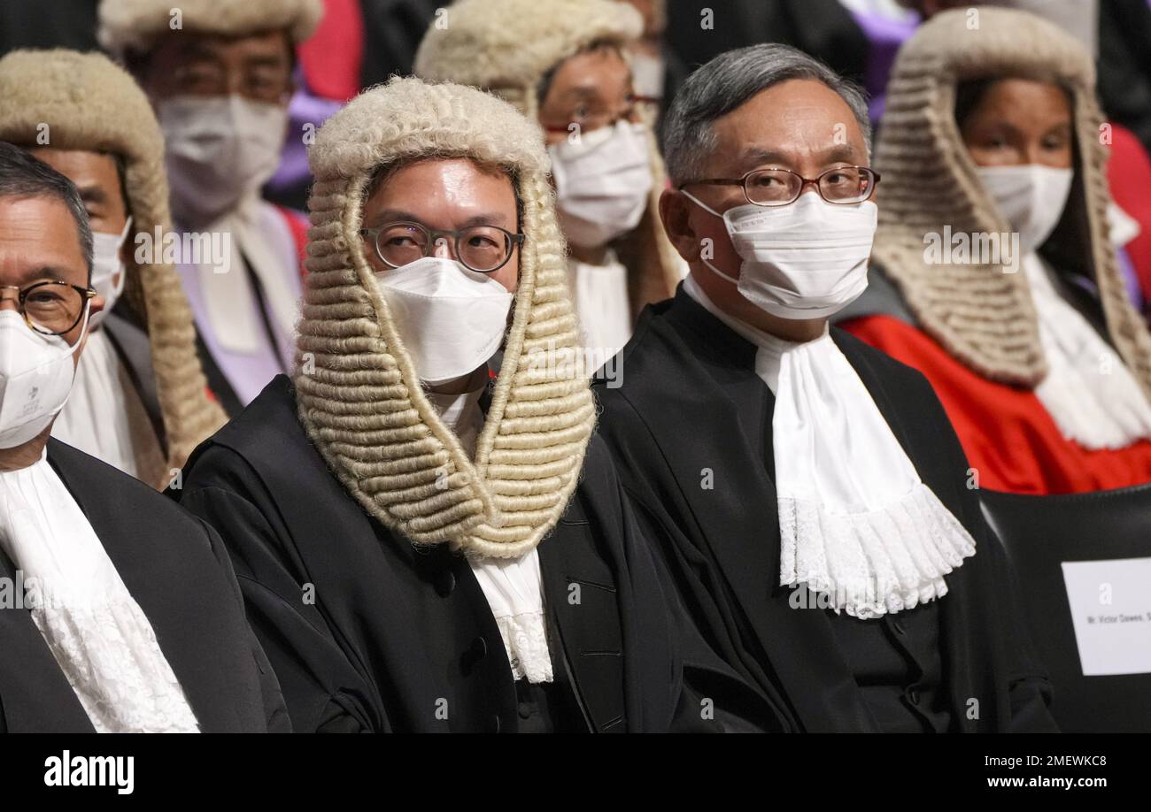 (L-R)der Oberste Gerichtshof des Berufungsgerichts, Andrew Cheung Kui-nung, und der Justizminister Paul Lam Ting-kwok nehmen an der feierlichen Eröffnung des Rechtsjahres 2023 im Rathaus in der Zentralregion Teil.16. Januar 23 SCMP / Sam Tsang Stockfoto