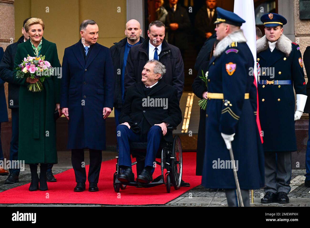 Nachod, Tschechische Republik. 24. Januar 2023. (L-R) Ehefrau des polnischen Präsidenten Agata Kornhauser-Duda, des polnischen Präsidenten Andrzej Duda und des tschechischen Präsidenten Milos Zeman während ihres Treffens in Nachod, Tschechische Republik, am 24. Januar 2023. Kredit: David Tanecek/CTK Photo/Alamy Live News Stockfoto