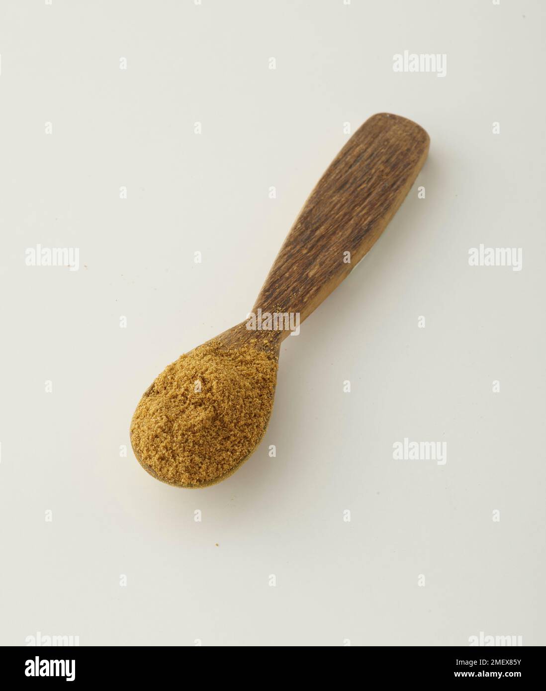 Ein Löffel voll Garam Masala Stockfoto