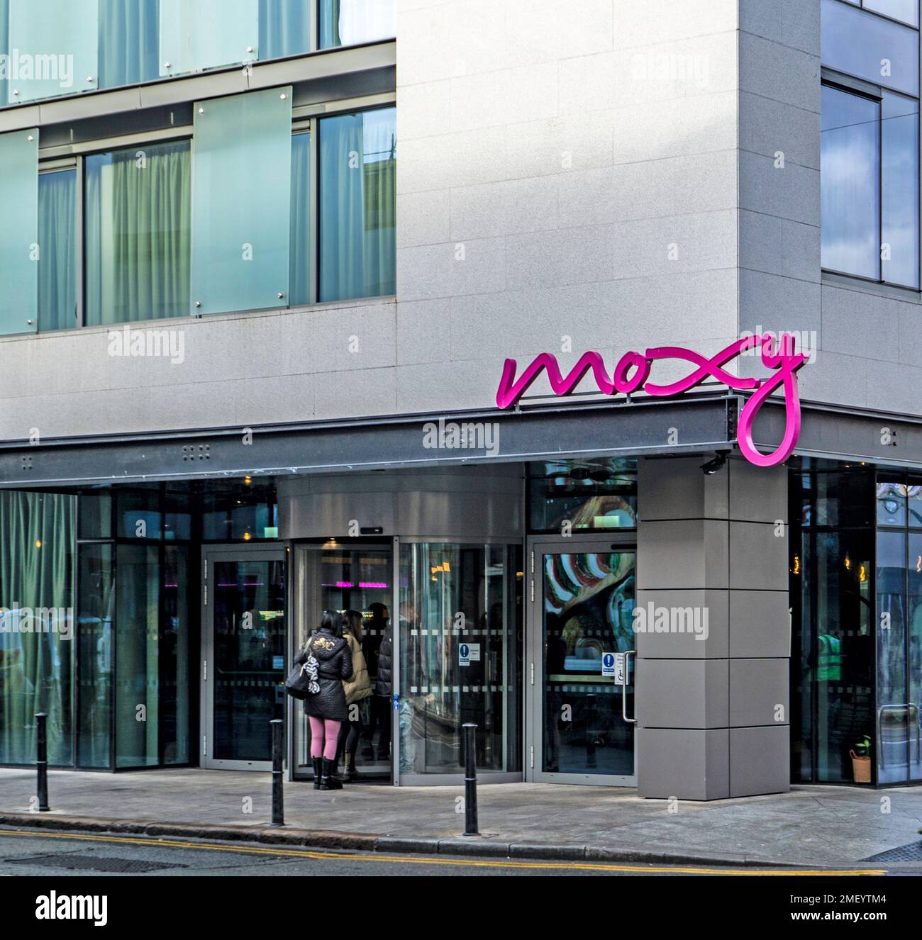 Das Moxy Hotel. Ein 4-Sterne-Hotel in Sackville Place, Dublin, Irland. Es liegt direkt im Stadtzentrum, in der Nähe aller Annehmlichkeiten, Ein Marriot Hotel. Stockfoto