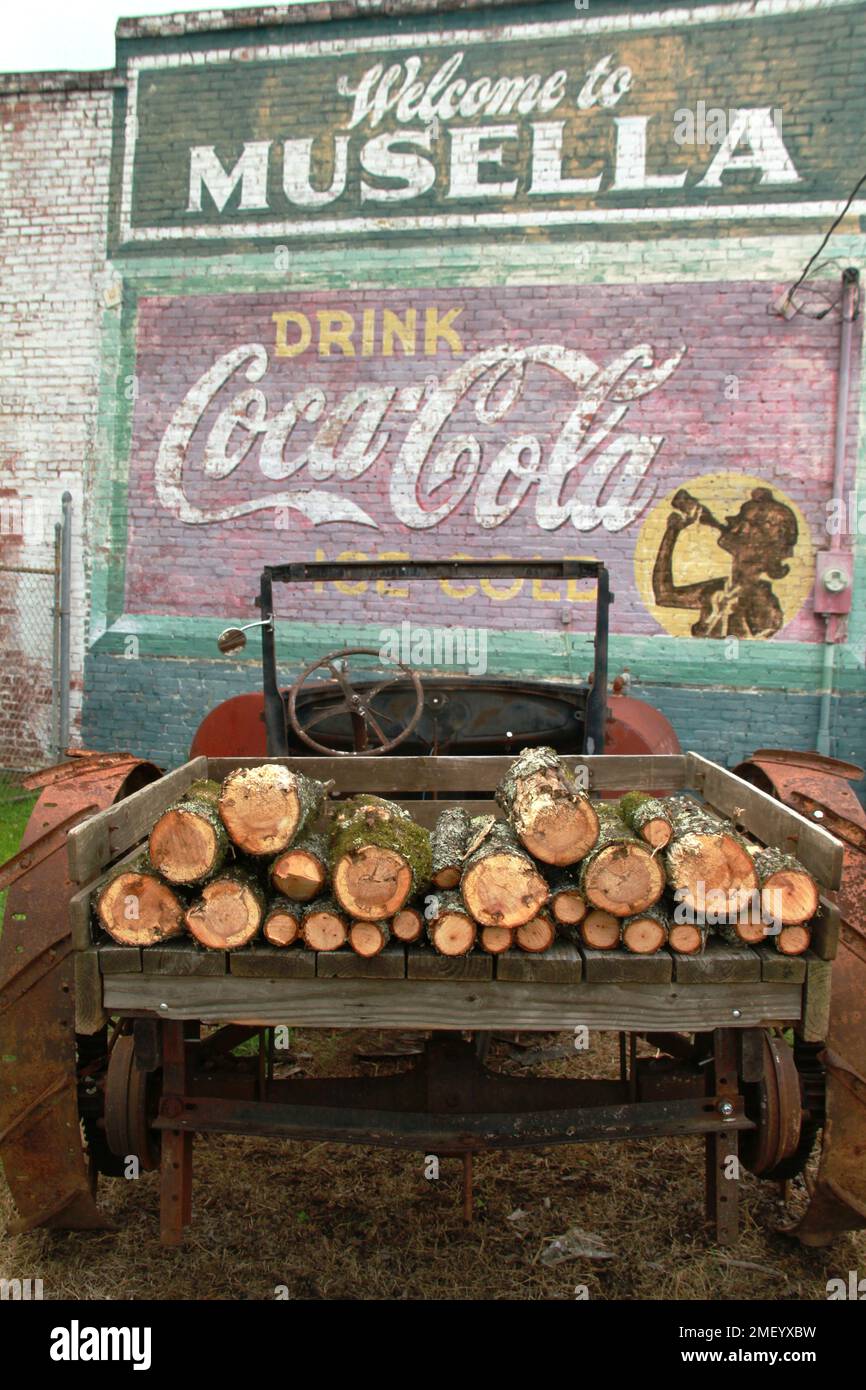 Wandgemälde an der Fassade des altmodischen General Store in Musella, GA, USA Stockfoto