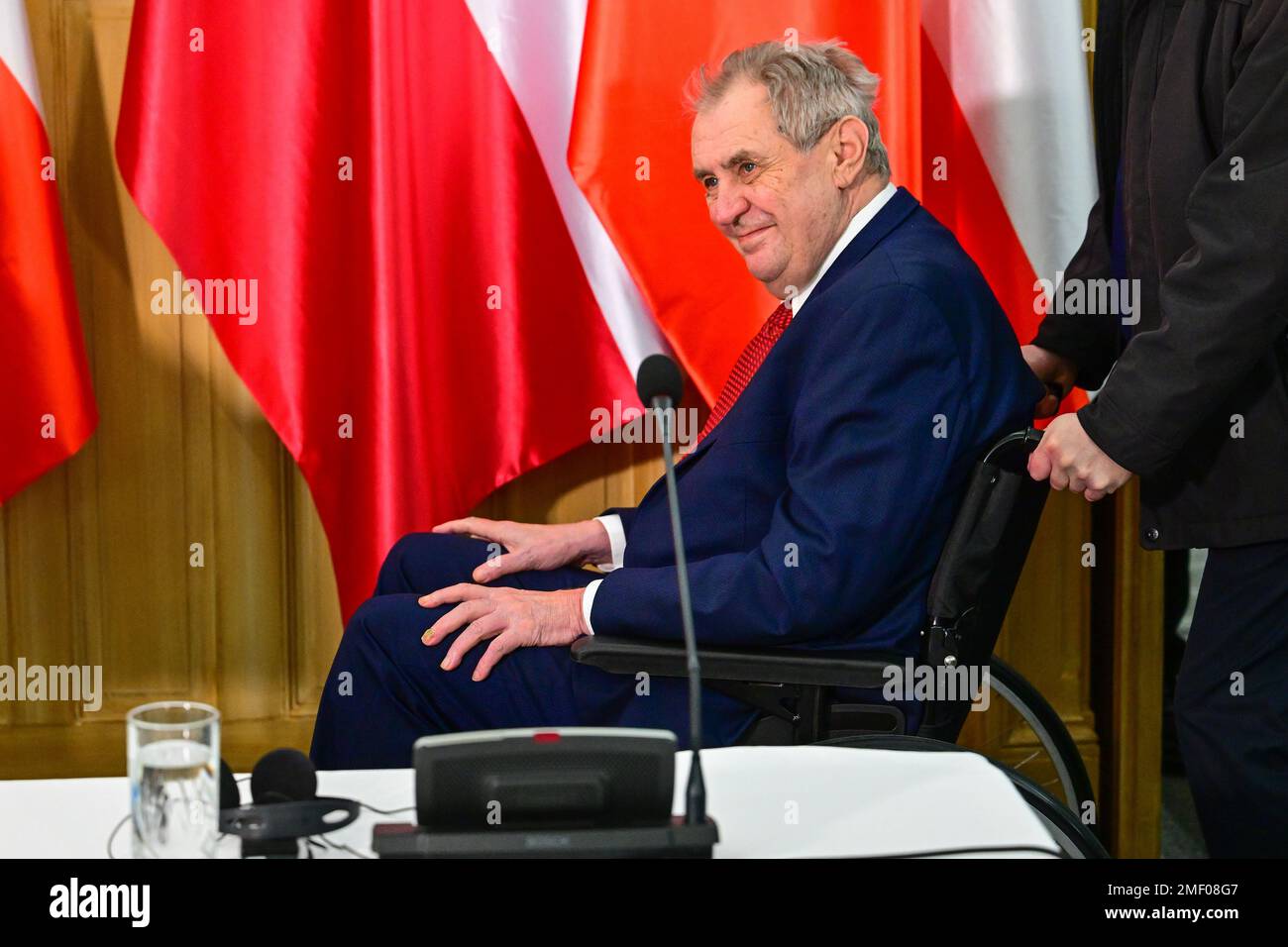 Nachod, Tschechische Republik. 24. Januar 2023. Der tschechische Präsident Milos Zeman nimmt nach dem Treffen mit dem polnischen Präsidenten Andrzej Duda am 24. Januar 2023 in Nachod (Tschechische Republik) an der Pressekonferenz Teil. Kredit: David Tanecek/CTK Photo/Alamy Live News Stockfoto