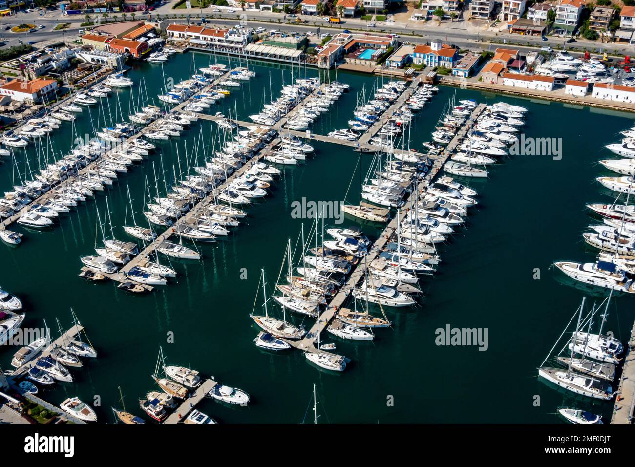 Luftaufnahme des Yachthafens in Cesme, Izmir, Türkei Stockfoto