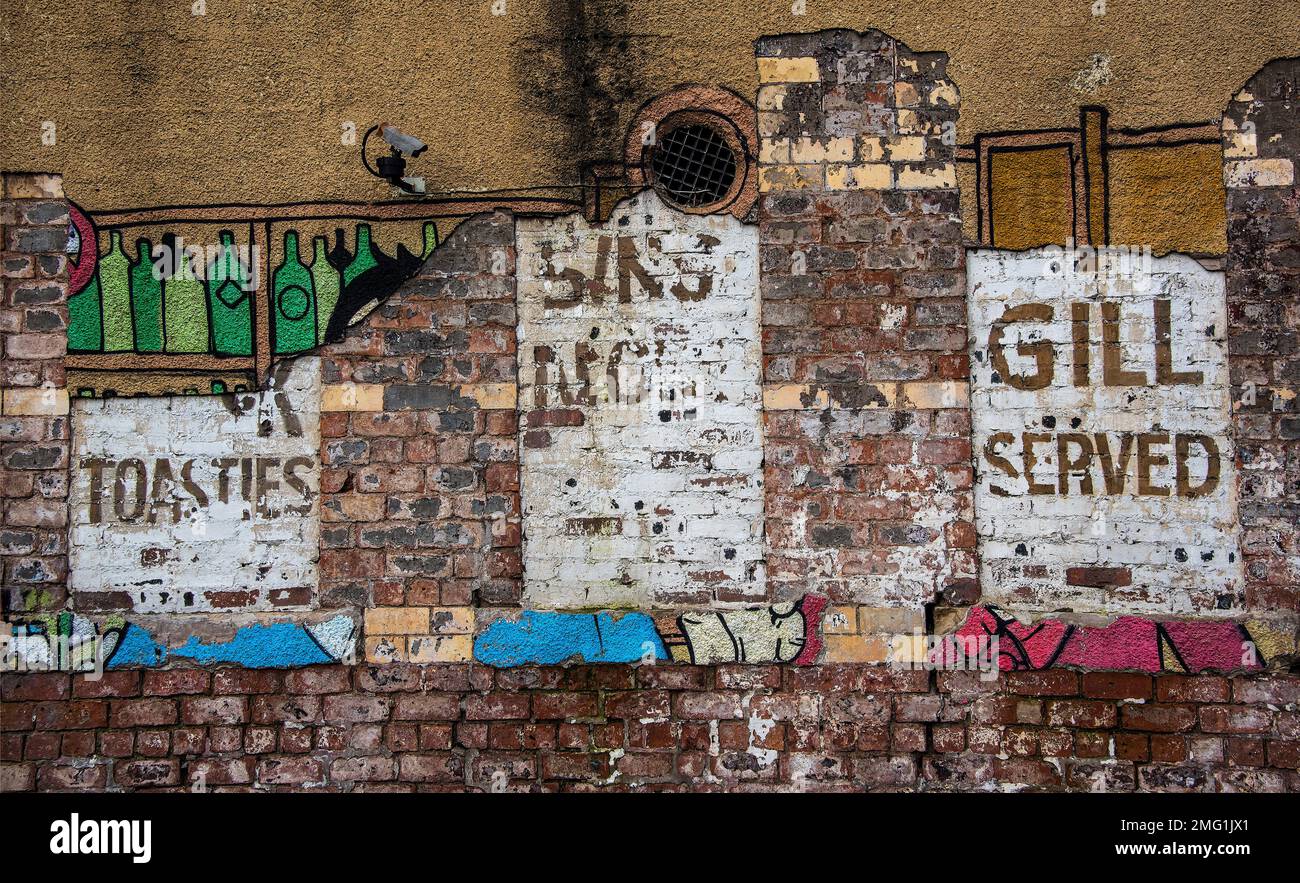 Gallowgate Glasgow enthüllt Geisterschilder für alte Kneipen. Stockfoto