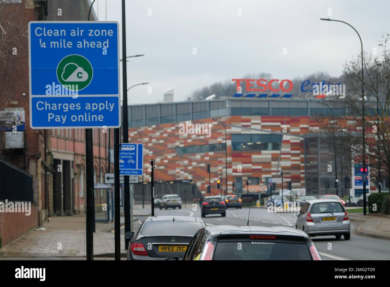 Die Clean Air Zone Sheffield tritt am 27. Februar 2023 in Kraft Stockfoto