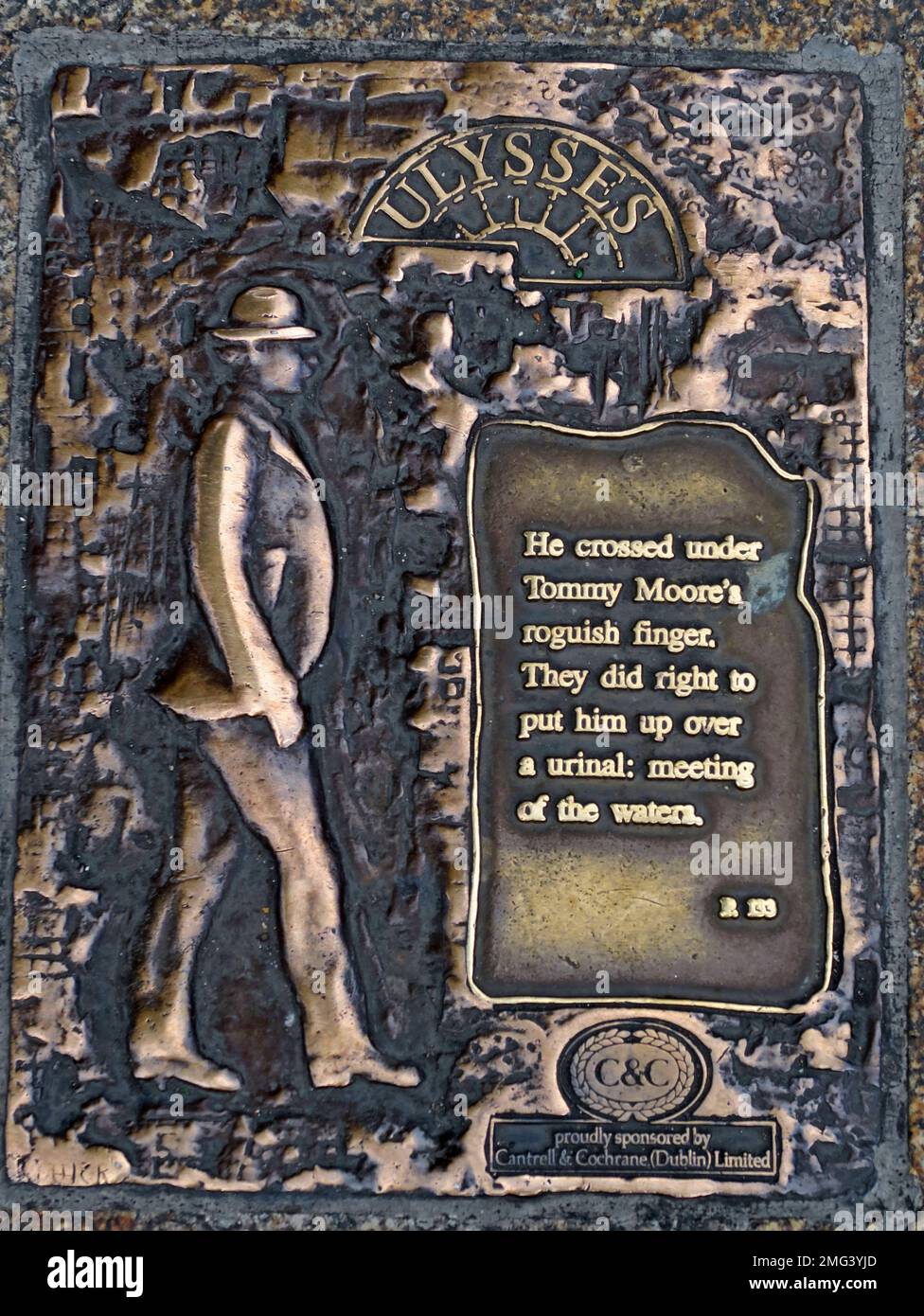 Tafel der Figur Leopold Bloom aus dem James-Joyce-Roman Ulysses, College St, Dublin, Eire, Irland - Odysseus Stockfoto