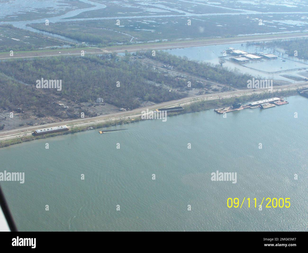 Marine Safety Unit Baton Rouge - New Orleans Überflug - 26-HK-388-76. Hurrikan Katrina Stockfoto