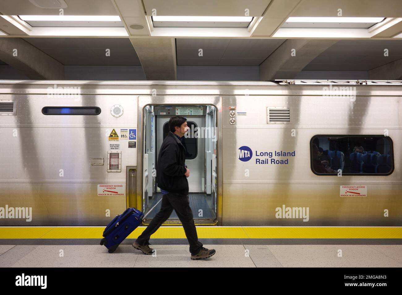 New York, New York, USA. 25. Januar 2023. Das Grand Central Madison Terminal wird eröffnet und bringt das LIRR zum ersten Mal zur Ostseite von Manhattan, mit Direktverbindung nach Jamaika, Queens. (Kreditbild: © Edna Leshowitz/ZUMA Press Wire) NUR REDAKTIONELLE VERWENDUNG! Nicht für den kommerziellen GEBRAUCH! Kredit: ZUMA Press, Inc./Alamy Live News Stockfoto