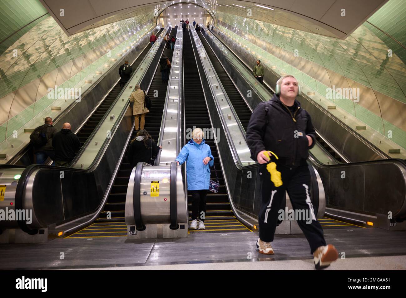 New York, New York, USA. 25. Januar 2023. Das Grand Central Madison Terminal wird eröffnet und bringt das LIRR zum ersten Mal zur Ostseite von Manhattan, mit Direktverbindung nach Jamaika, Queens. (Kreditbild: © Edna Leshowitz/ZUMA Press Wire) NUR REDAKTIONELLE VERWENDUNG! Nicht für den kommerziellen GEBRAUCH! Kredit: ZUMA Press, Inc./Alamy Live News Stockfoto