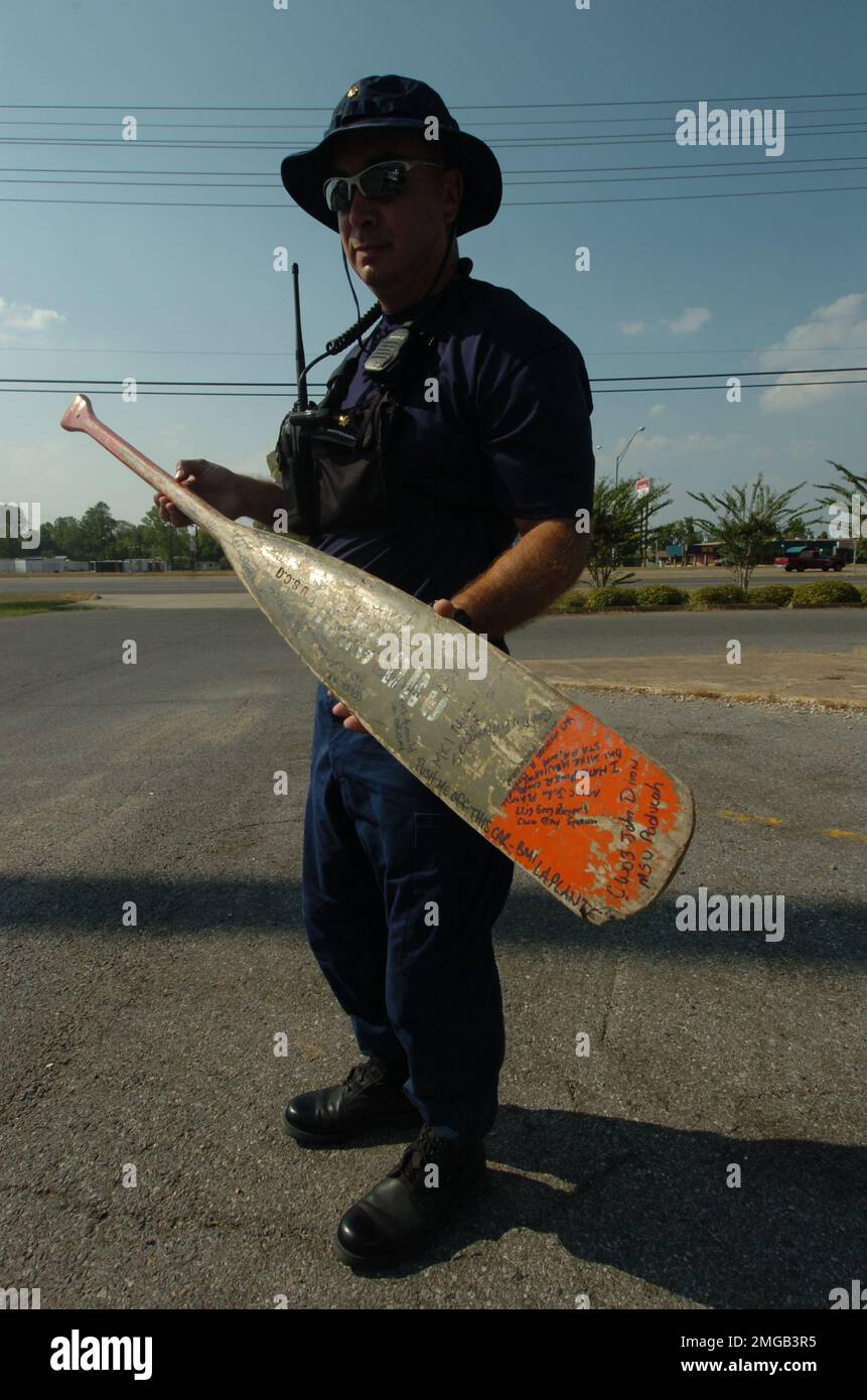 Kommandierender Offizier Dart - 26-HK-111-3. Hurrikan Katrina Stockfoto