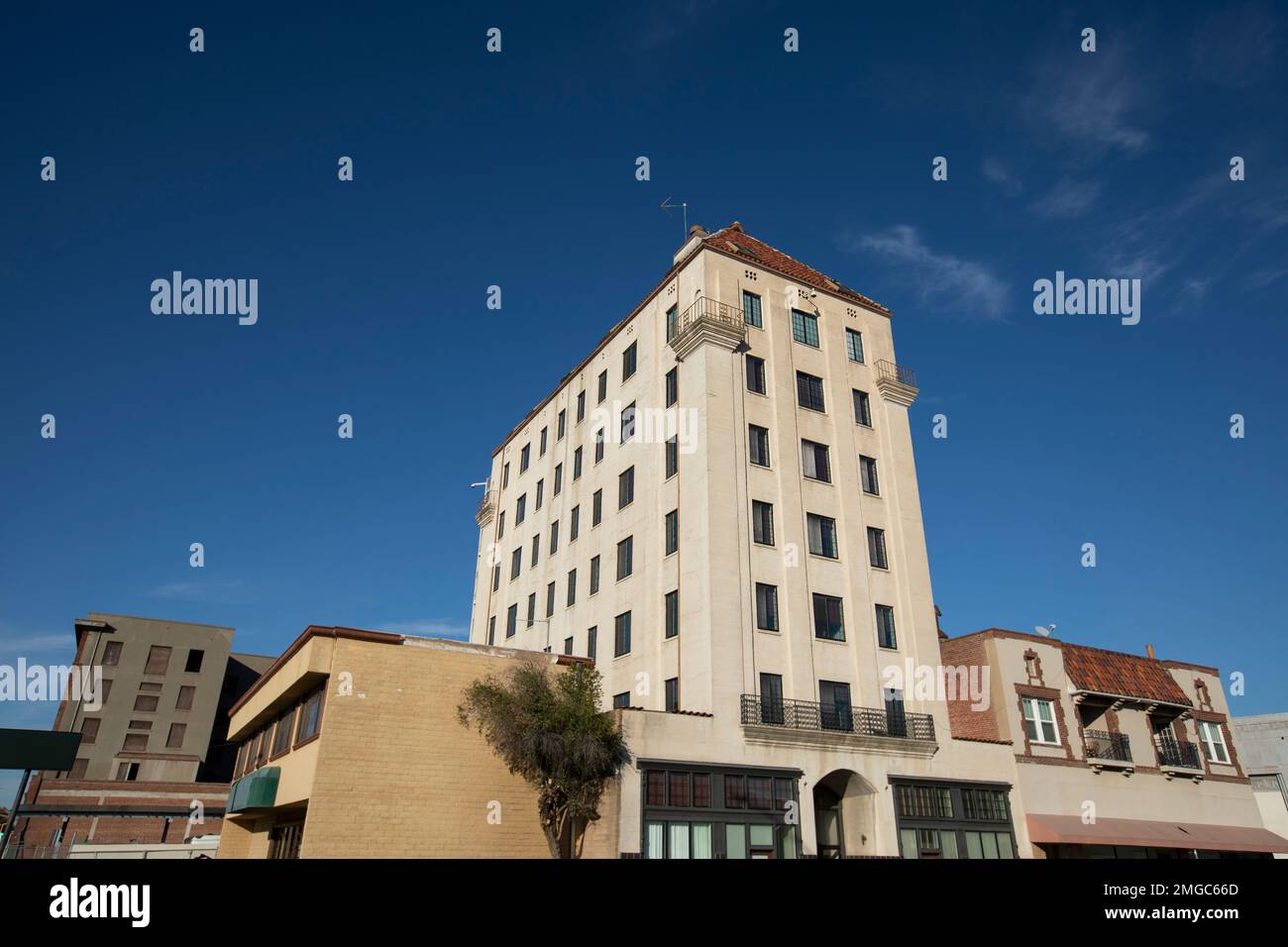 Das historische Stadtzentrum von Marysville, Kalifornien, USA, am späten Nachmittag. Stockfoto