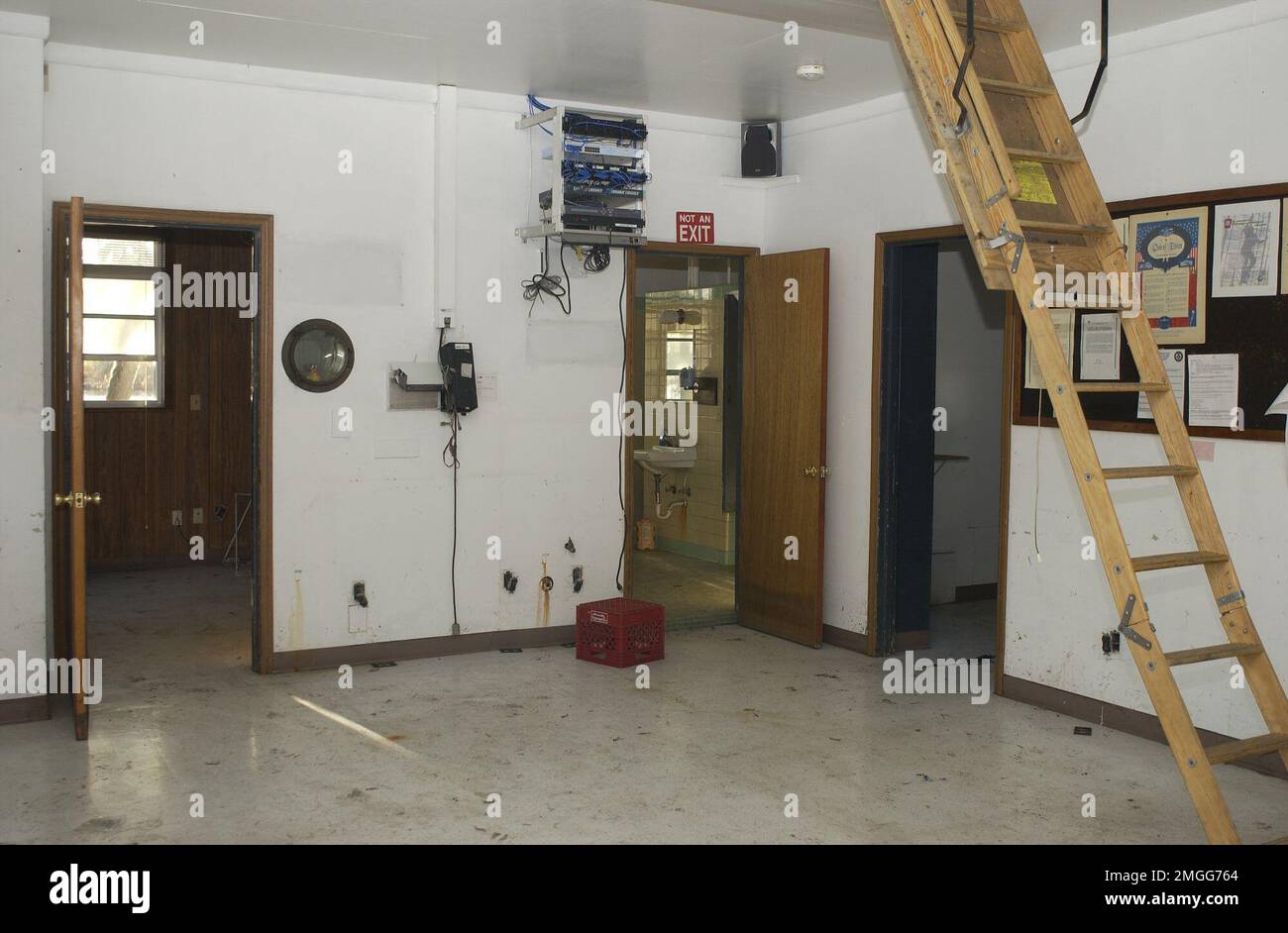 AIDS to Navigation Team - Dulac, Louisiana - 26-HK-343-28. Hurrikan Katrina Stockfoto