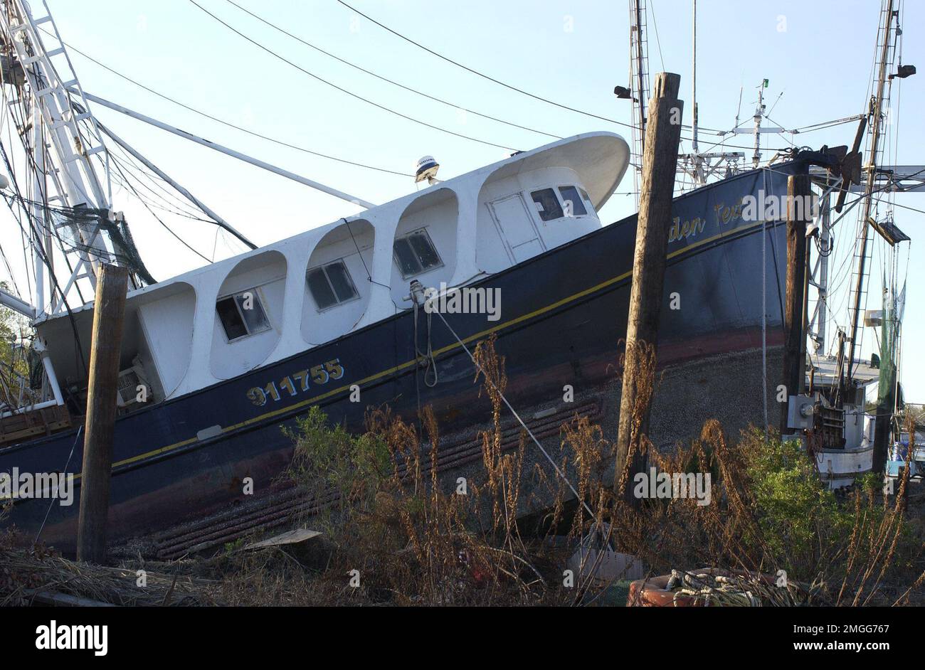 AIDS to Navigation Team - Dulac, Louisiana - 26-HK-343-36. Hurrikan Katrina Stockfoto