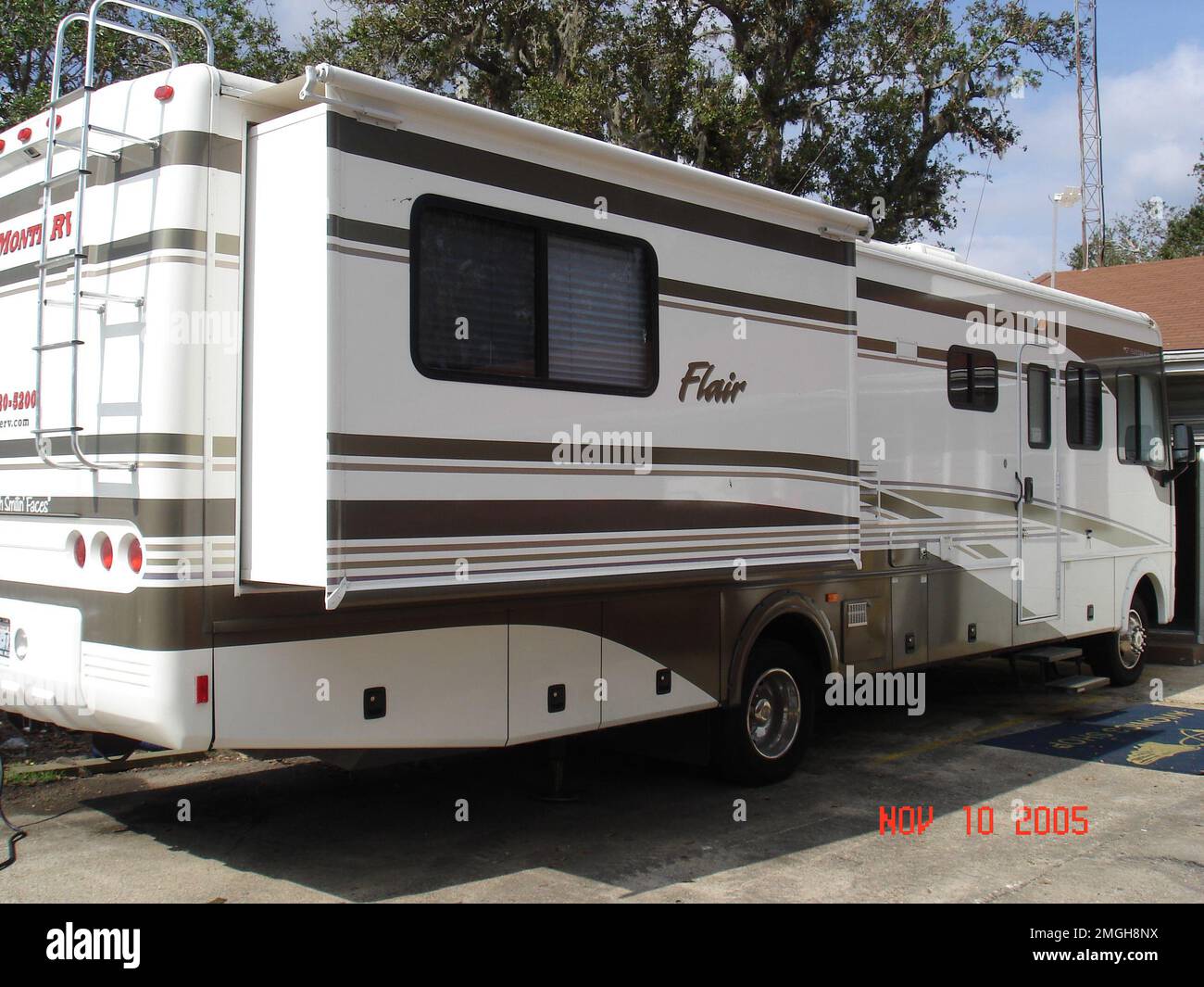 Instandhaltung und Logistik Kommandos Atlantic - Property Inventory Team - Hilfsmittel für das Navigationsteam Dulac - 26-HK-178-18. Hurrikan Katrina Stockfoto