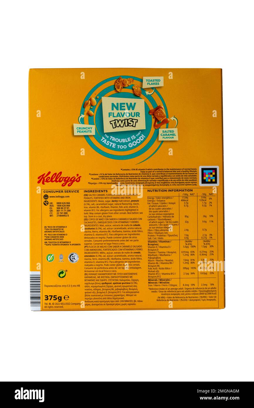 Informationen auf der Rückseite der Schachtel Kellogg Crunchy Nuss gesalzenes Karamellgetreide isoliert auf weißem Hintergrund - Kellogg's Getreide Kellogg Getreide Stockfoto