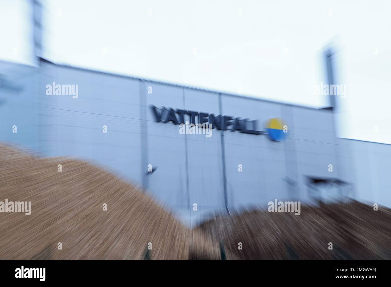 KWK-Anlage von Vattenfall in Motala, Schweden. Hier wurde während einer langen Belichtungszeit fotografiert. Stockfoto