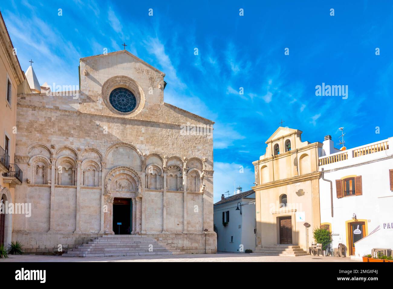 Fassade der Kathedrale von Termoli, Italien Stockfoto