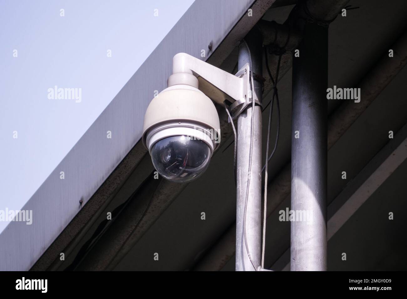 Videoüberwachung zur Überwachung von Verkehrsverstößen Stockfoto