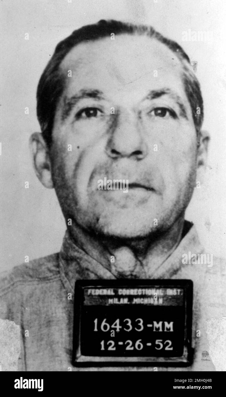 Frank Costello, Chef der Luciano-Verbrecherfamilie, ein Verbrecherfoto vom Federal Correction Institute in Mailand, Michigan, am 26. Dezember 1952. Frank Costello ist die Inspiration für den Charakter Don Vito Corleone in „The Godfather. Credit: Federal Correction Institute Milan, Michigan via CNP Stockfoto