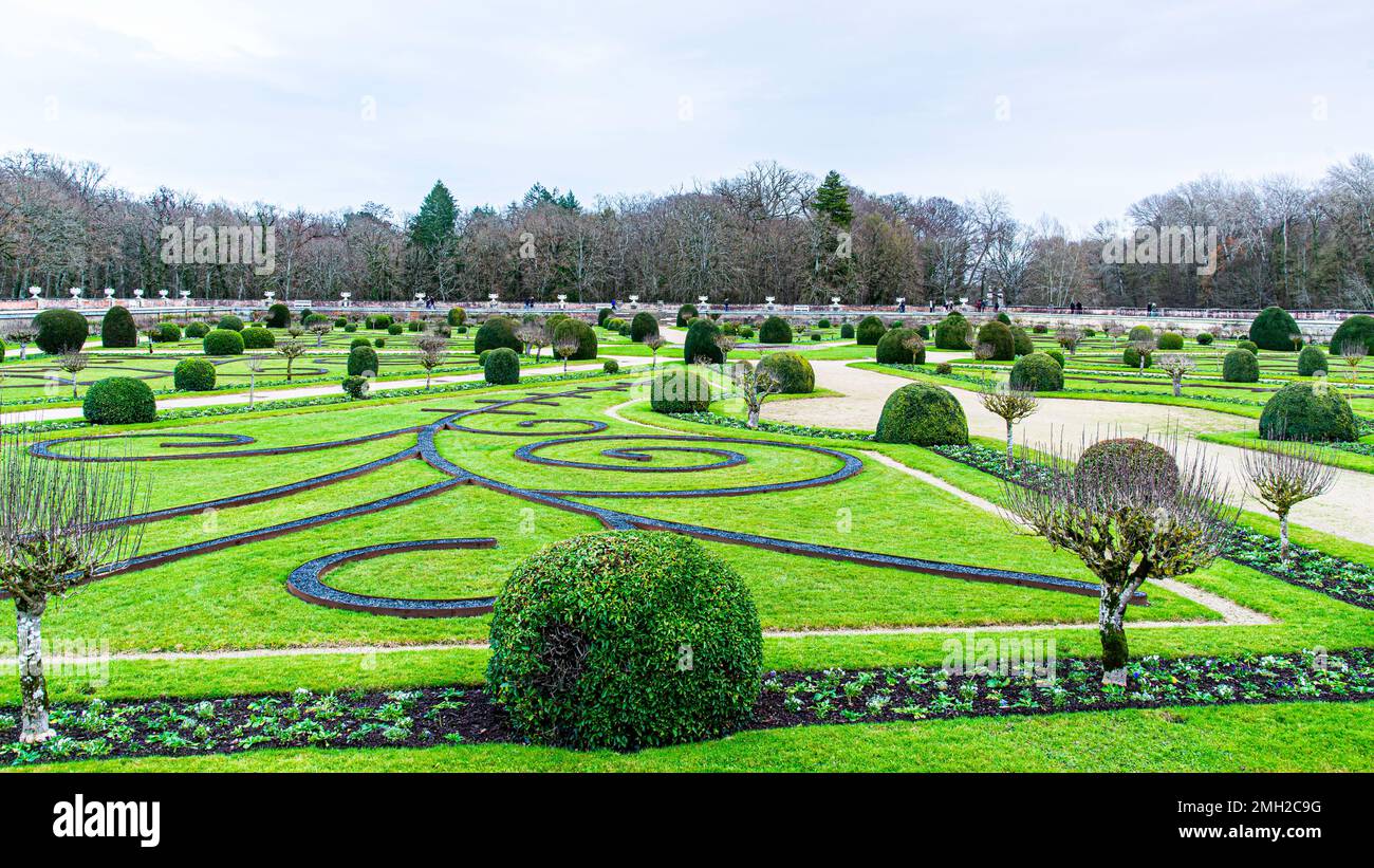 Chenonceau, Frankreich - Dezember 29 2022： der wunderschöne Garten des Schlosses Chenonceau in Frankreich Stockfoto
