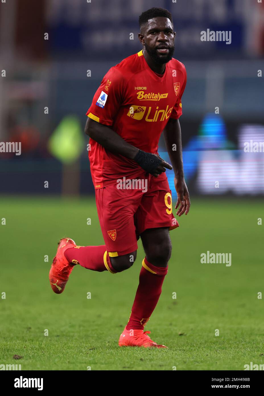 Genua, Italien, 12. November 2022. Samuel Umiti von US Lecce während des Spiels der Serie A in Luigi Ferraris, Genua. Der Bildausdruck sollte lauten: Jonathan Moscrop/Sportimage Stockfoto