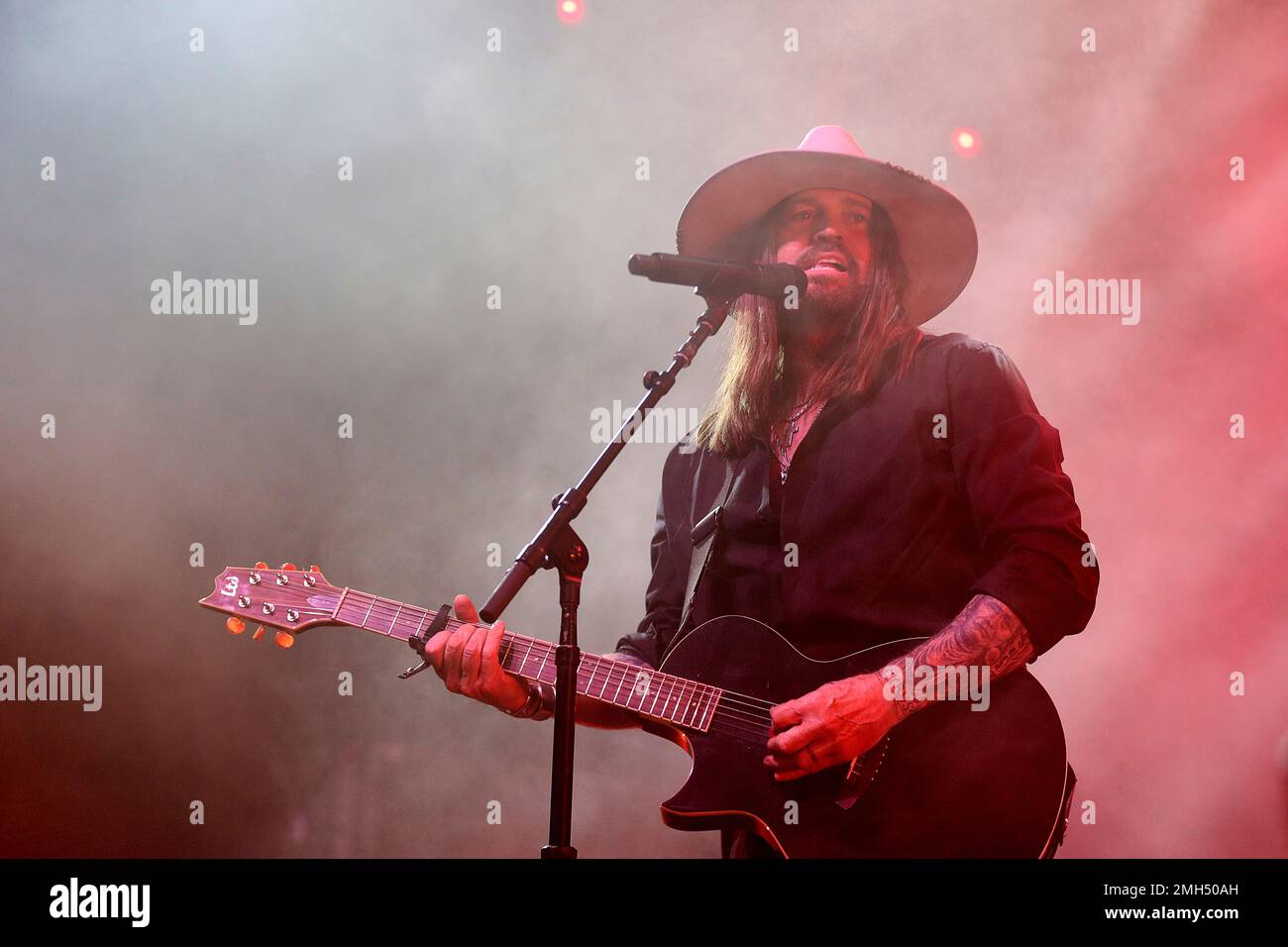 Billy Ray Cyrus performs live on stage at the 2020 Spotify Best New Artist Party at The Lot Studios on Thursday, Jan. 23, 2020, in West Hollywood, Calif. (Photo by Willy Sanjuan/Invision/AP) Stockfoto