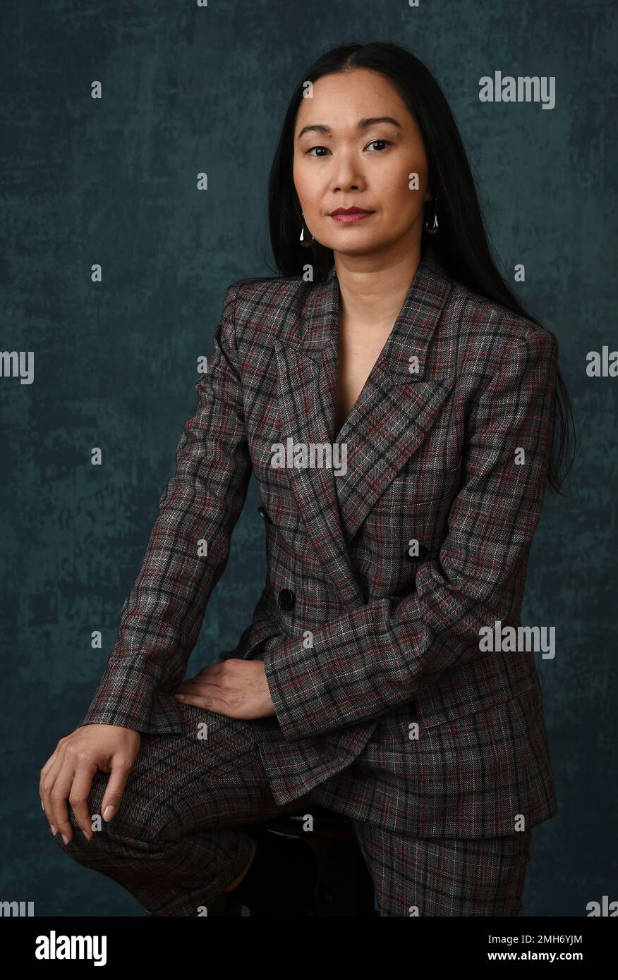 Hong Chau, a cast member in the Amazon Studios series "Homecoming," poses for a portrait during the 2020 Winter Television Critics Association Press Tour, Tuesday, Jan. 14, 2020, in Pasadena, Calif. (AP Photo/Chris Pizzello) Stockfoto