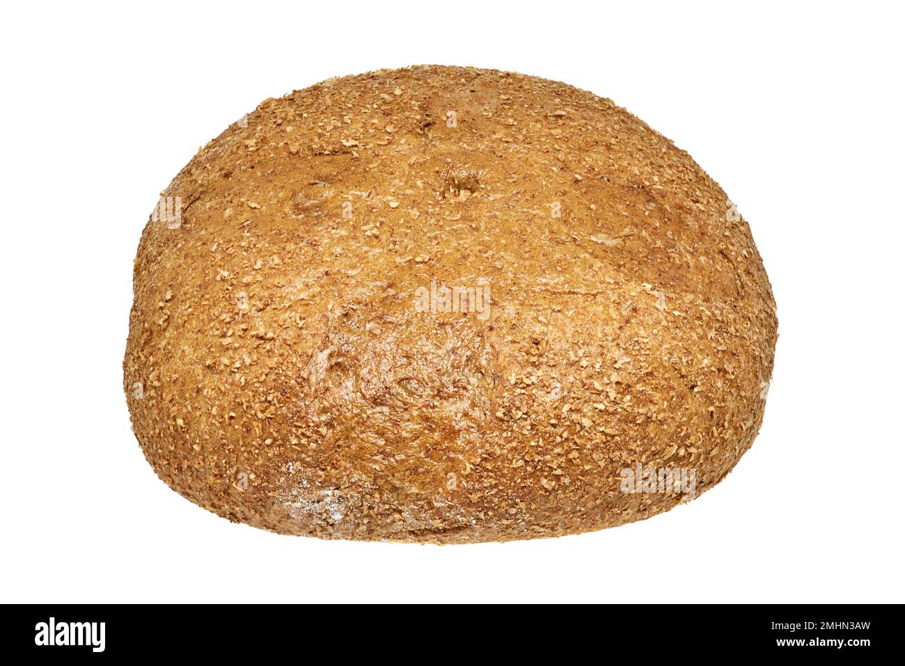 Bild eines frisch gebackenen runden Brotlaibs auf weißem Hintergrund Stockfoto