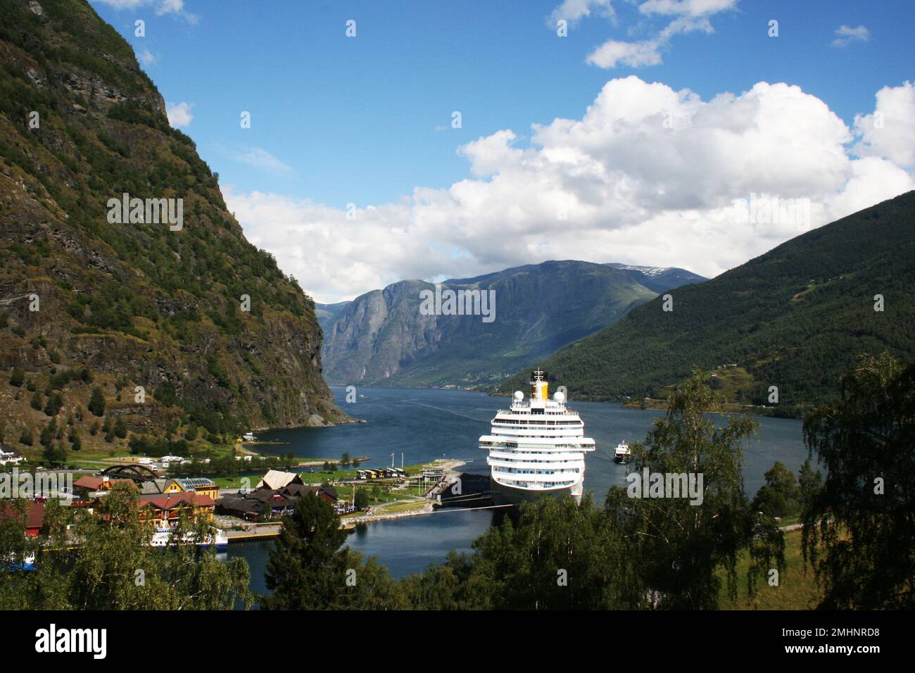 Panorama der norwegischen Fjorde Stockfoto