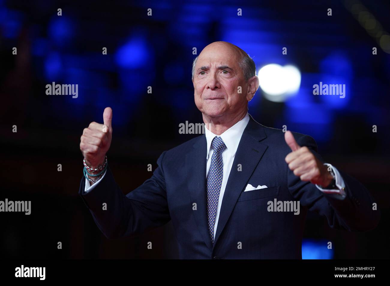 United States ambassador to Italy Lewis M. Eisenberg poses on the red carpet of the movie "The Irishman", at the Rome Film Fest, in Rome, Monday, Oct. 21, 2019. (AP Photo/Andrew Medichini) Stockfoto