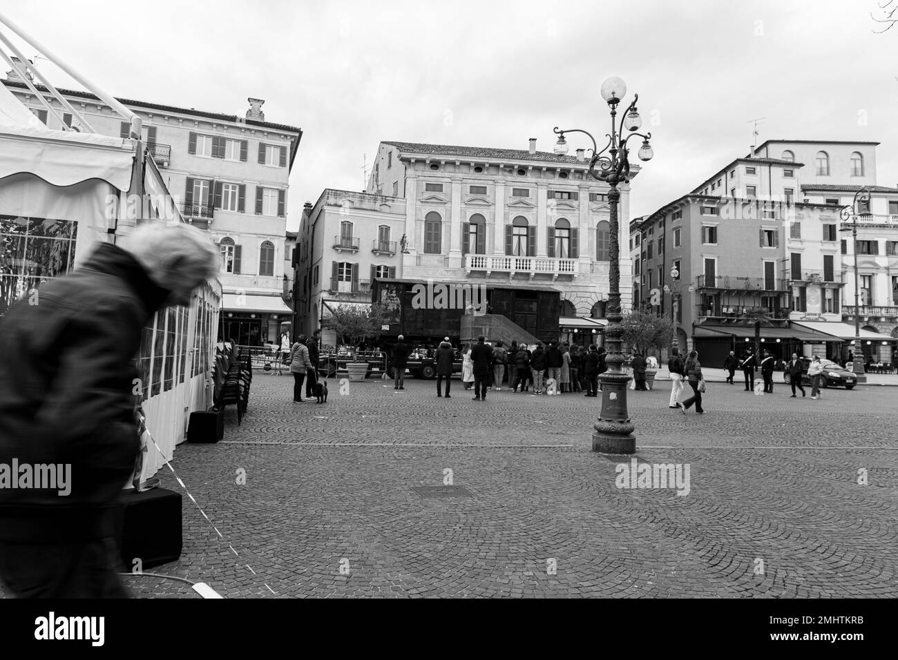 Der Internationale Tag zum Gedenken an die Opfer des Holocaust auf der Piazza Bra in Verona Stockfoto