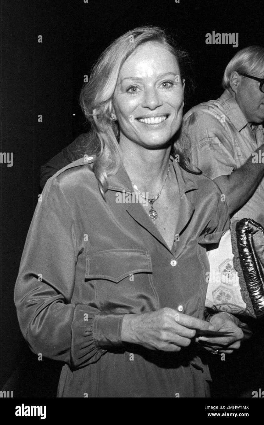 Abby Dalton beim Stop Arthritis Telethon Empfang am 21. Februar 1982. Kredit: Ralph Dominguez/MediaPunch Stockfoto