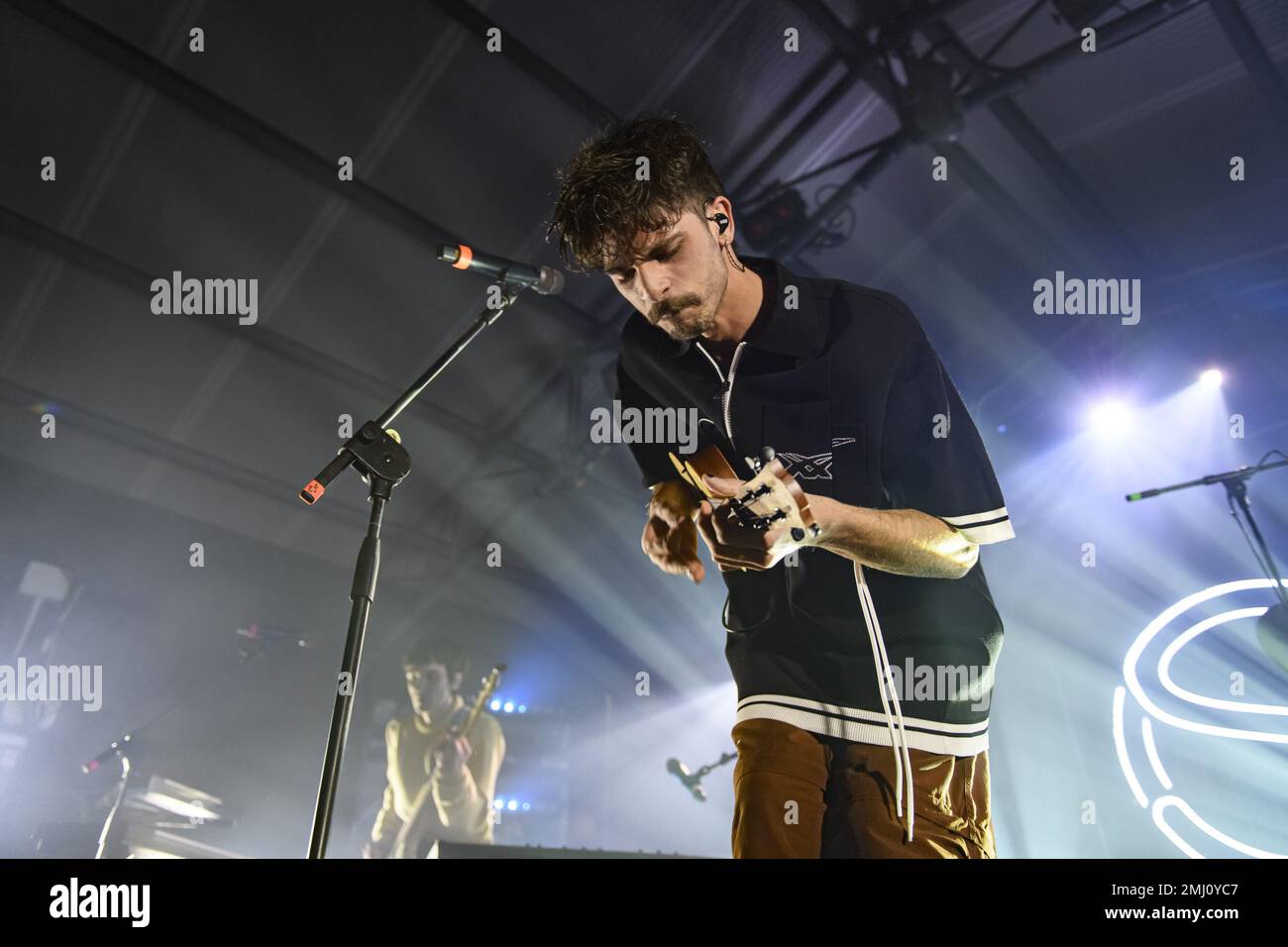 Die Santi Francesi Band tritt am 26. Januar 2023 während des Live