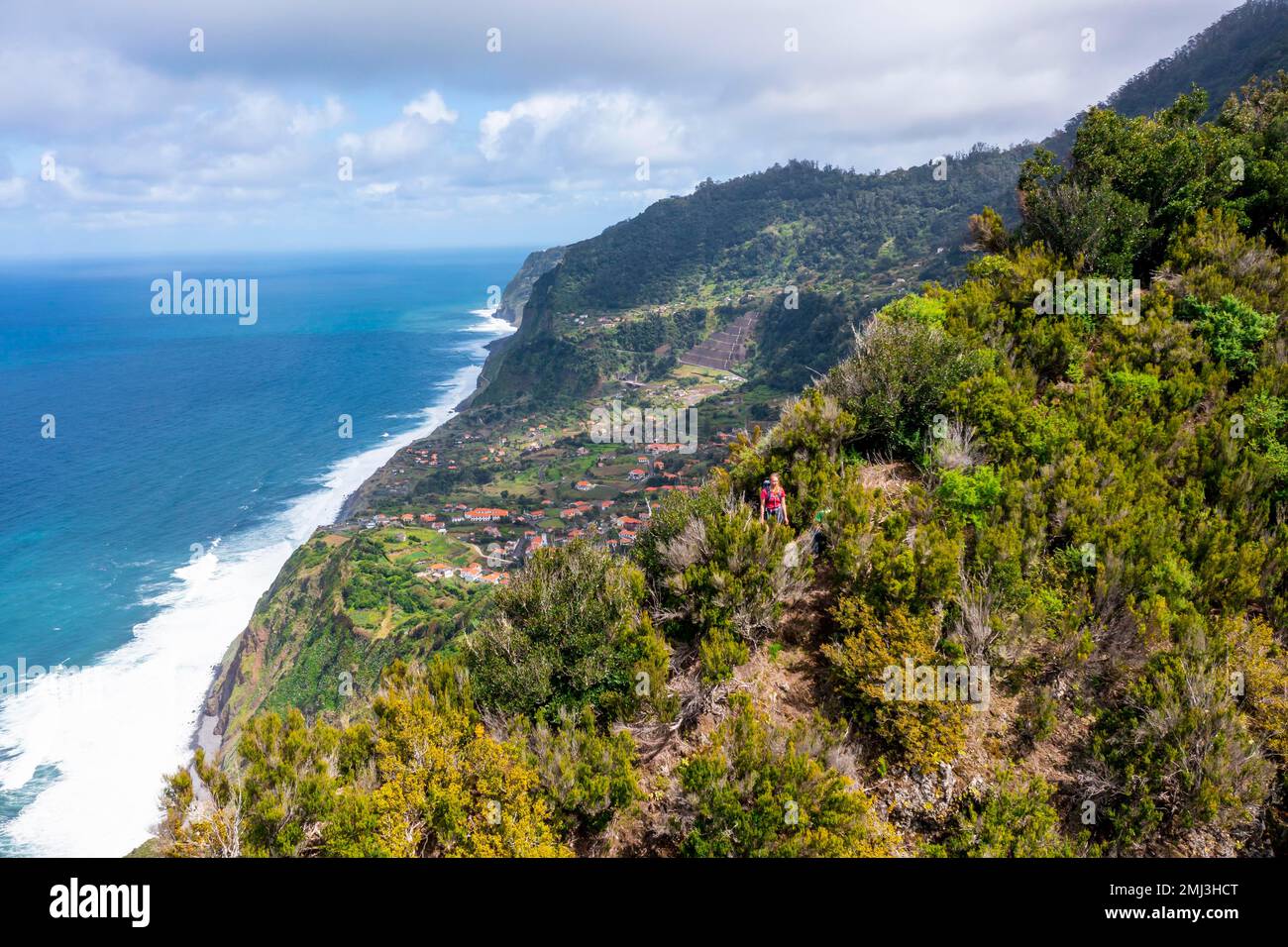 Küste, Wanderer in den Bergen von Boaventura, Madeira, Portugal Stockfoto